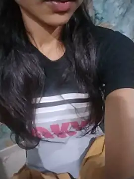 Snapshot of neha_singh0 chatting on 06-03-26, 05:07 neha singh0 online show from 06-03-26, 05:07