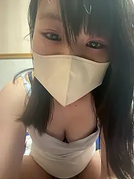 Snapshot of sora_071355 chatting on 06-12-26, 05:01 sora 071355 online show from 06-12-26, 05:01