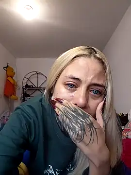 Snapshot of sofigirlgold chatting on 05-30-26, 03:09 sofigirlgold online show from 05-30-26, 03:09