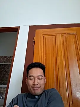 Snapshot of CoachForYou_Leo chatting on 05-16-26, 01:10 CoachForYou Leo online show from 05-16-26, 01:10