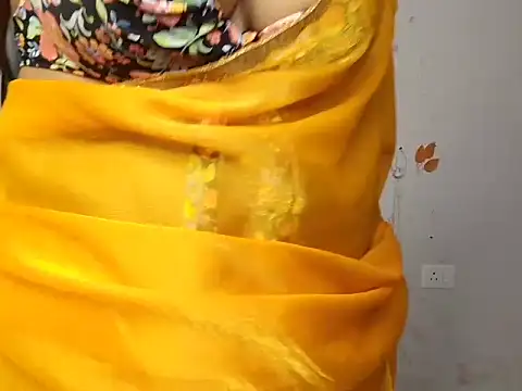 Yalinaa07 online show from 05-16-26, 05:37