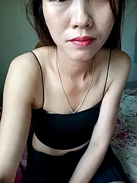 Snapshot of Suly-sweet chatting on 06-11-26, 12:32 Suly-sweet online show from 06-11-26, 12:32