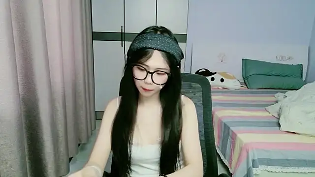 xiaoxiaoyu030 online show from 05-31-26, 09:38