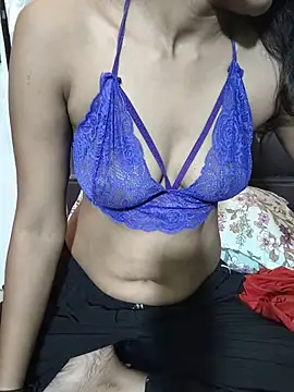 Snapshot of Bipasha_Vasu chatting on 06-20-26, 06:11 Bipasha Vasu online show from 06-20-26, 06:11