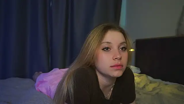 Sairallyn online show from 05-19-26, 01:56