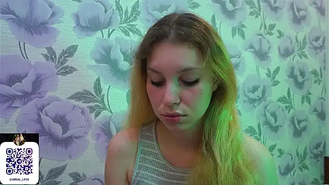 Sairallyn online show from 07-12-26, 07:38
