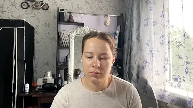 KathyrnEdmison online show from 05-26-26, 06:42