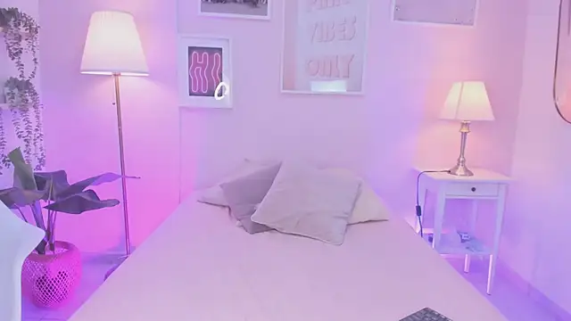 Kitty lulu  online show from 06-03-26, 03:20