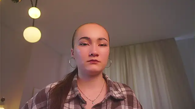 ChanellMinacci online show from 05-27-26, 07:38