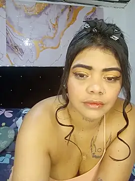 Snapshot of luxuryluna chatting on 05-18-26, 11:10 luxuryluna online show from 05-18-26, 11:10