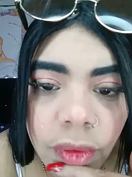 Snapshot of luxuryluna chatting on 05-26-26, 11:12 luxuryluna online show from 05-26-26, 11:12