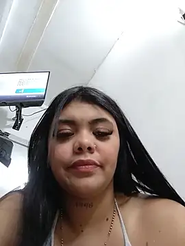 Snapshot of luxuryluna chatting on 07-17-26, 12:28 luxuryluna online show from 07-17-26, 12:28