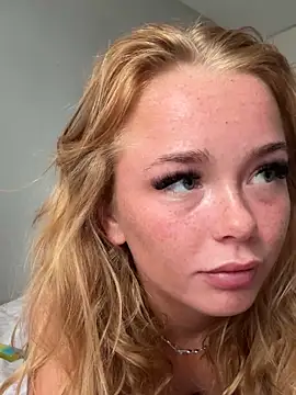 miaflowerxx online show from 06-04-26, 11:05