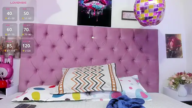 Zoe wishx online show from 05-20-26, 01:50
