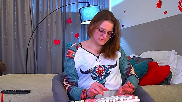 Snapshot of AlexaAvery chatting on 06-02-26, 06:15 AlexaAvery online show from 06-02-26, 06:15