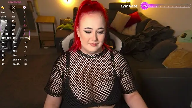 Snapshot of littleEve chatting on 05-05-26, 10:34 littleEve online show from 05-05-26, 10:34