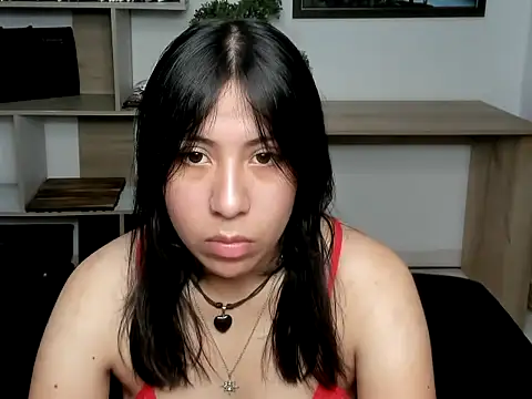 Snapshot of SalomeFernandez chatting on 05-19-26, 02:34 SalomeFernandez online show from 05-19-26, 02:34