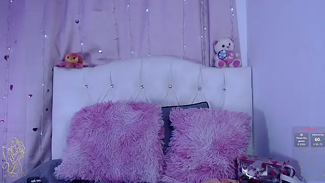 Snapshot of BLONDIE_TATIS chatting on 07-13-26, 03:15 BLONDIE TATIS online show from 07-13-26, 03:15
