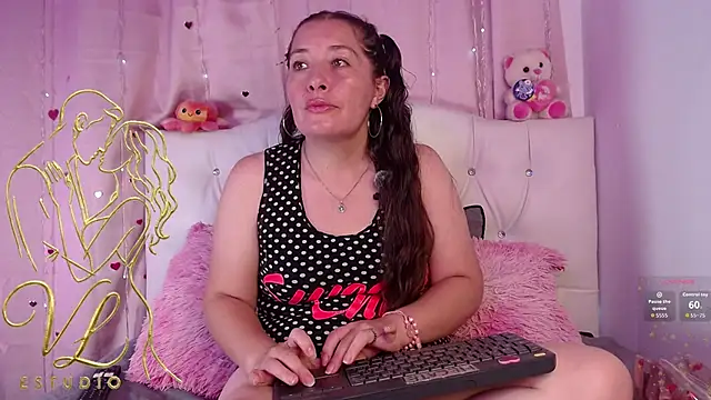 Snapshot of BLONDIE_TATIS chatting on 07-14-26, 05:18 BLONDIE TATIS online show from 07-14-26, 05:18
