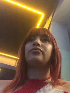 Snapshot of -Nataly chatting on 05-16-26, 02:52 -Nataly online show from 05-16-26, 02:52