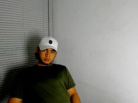 Snapshot of louis_rueda chatting on 06-01-26, 04:58 louis rueda online show from 06-01-26, 04:58