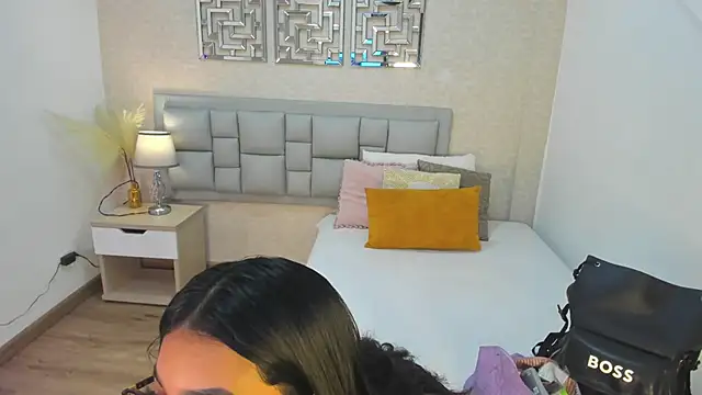 Snapshot of luna25__ chatting on 05-29-26, 11:41 luna25 online show from 05-29-26, 11:41