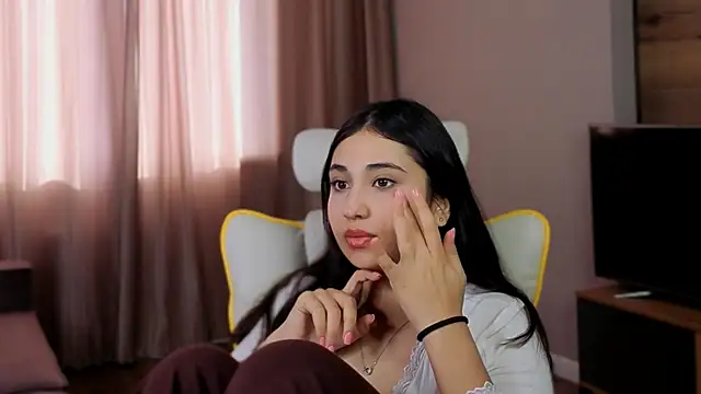 honeylanaa online show from 05-22-26, 04:19