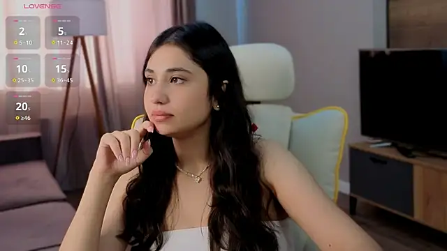 Snapshot of honeylanaa chatting on 07-05-26, 04:19 honeylanaa online show from 07-05-26, 04:19