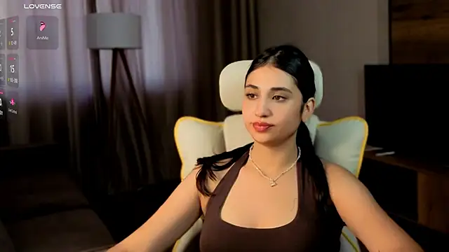 Snapshot of honeylanaa chatting on 07-14-26, 10:21 honeylanaa online show from 07-14-26, 10:21