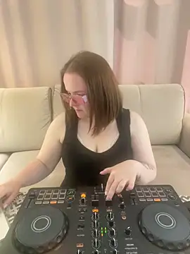 Joan Taylor1 online show from 06-06-26, 11:59