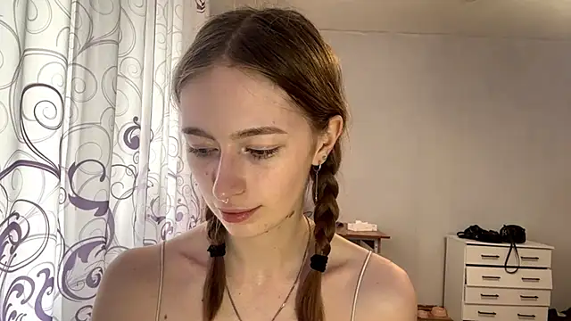 BrianneFarabee online show from 06-04-26, 11:16