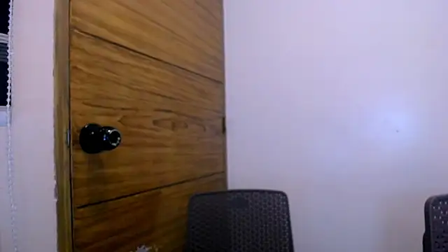Snapshot of bigcock_francine chatting on 06-15-26, 02:58 bigcock francine online show from 06-15-26, 02:58