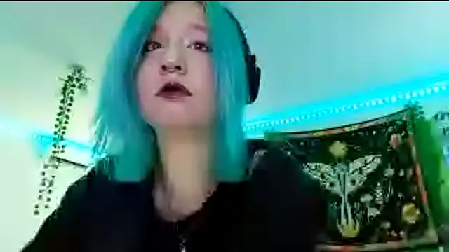 Snapshot of HunXena chatting on 07-17-26, 12:34 HunXena online show from 07-17-26, 12:34