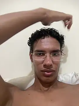 Snapshot of gabrielsalu chatting on 06-02-26, 06:43 gabrielsalu online show from 06-02-26, 06:43