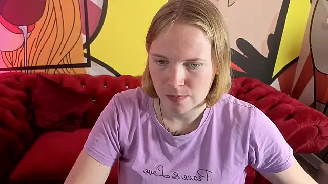 Snapshot of NikkyReyyy chatting on 07-07-26, 12:42 NikkyReyyy online show from 07-07-26, 12:42