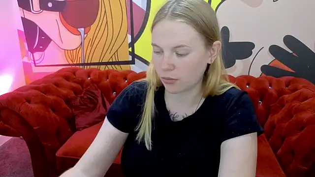 Snapshot of NikkyReyyy chatting on 07-08-26, 06:07 NikkyReyyy online show from 07-08-26, 06:07