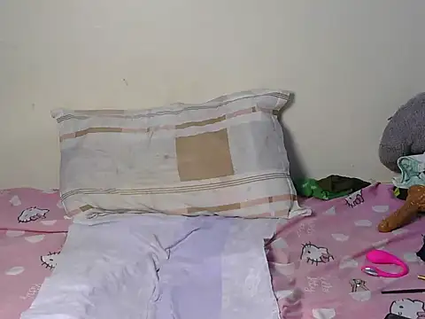 Snapshot of Nastykitttyy chatting on 05-15-26, 03:30 Nastykitttyy online show from 05-15-26, 03:30