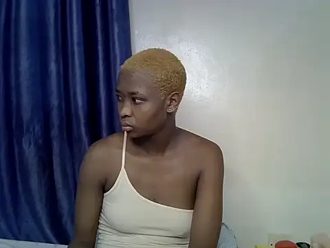 Snapshot of Lovergal_ chatting on 06-12-26, 03:16 Lovergal online show from 06-12-26, 03:16