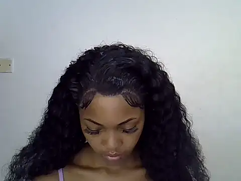 Snapshot of Afriona chatting on 05-15-26, 02:35 Afriona online show from 05-15-26, 02:35