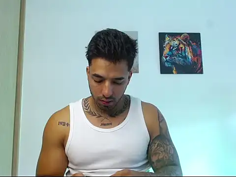 Snapshot of Jacobb_Phoenix chatting on 07-16-26, 04:24 Jacobb Phoenix online show from 07-16-26, 04:24