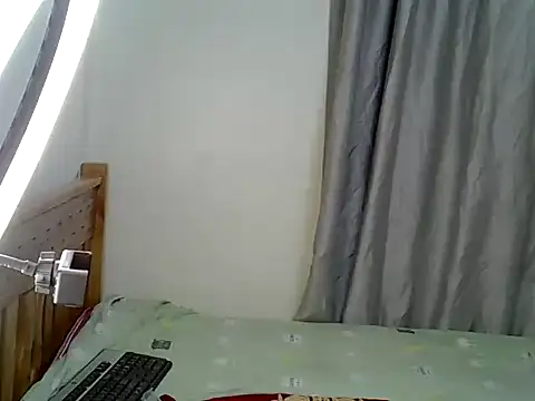 Snapshot of Sexxyjey chatting on 05-15-26, 02:02 Sexxyjey online show from 05-15-26, 02:02
