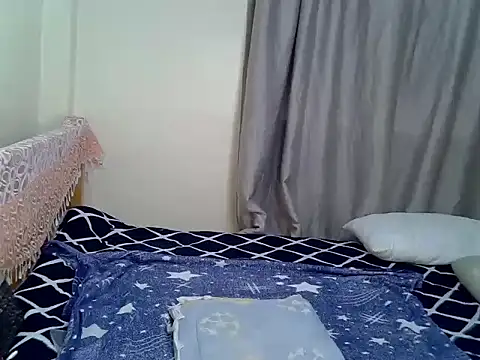 Snapshot of Sexxyjey chatting on 06-01-26, 11:12 Sexxyjey online show from 06-01-26, 11:12