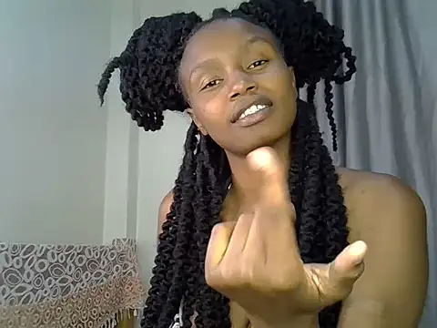 Snapshot of Sexxyjey chatting on 06-29-26, 11:43 Sexxyjey online show from 06-29-26, 11:43