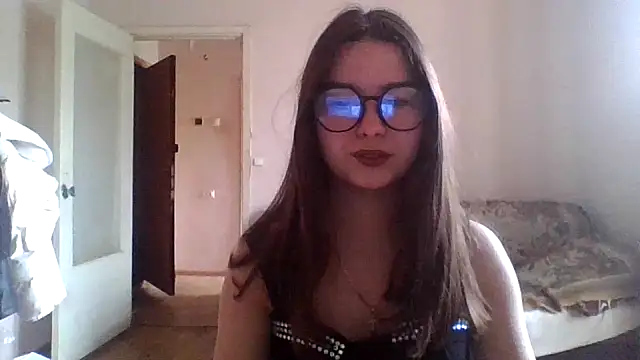 Snapshot of Bellochka201 chatting on 05-18-26, 08:42 Bellochka201 online show from 05-18-26, 08:42