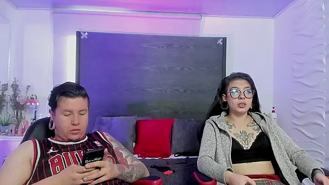 Snapshot of inkedsinners_ chatting on 07-14-26, 02:01 inkedsinners online show from 07-14-26, 02:01