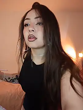 Snapshot of paariiss_ chatting on 05-19-26, 10:16 paariiss online show from 05-19-26, 10:16