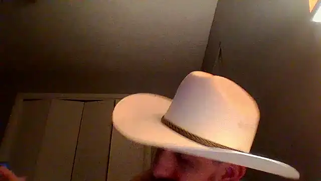 Snapshot of old_Domino chatting on 05-29-26, 02:53 old Domino online show from 05-29-26, 02:53