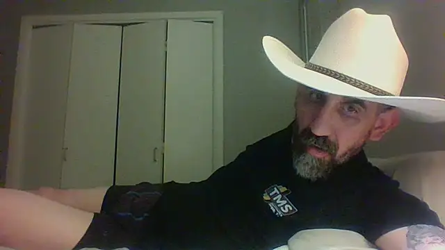 Snapshot of old_Domino chatting on 06-01-26, 09:55 old Domino online show from 06-01-26, 09:55