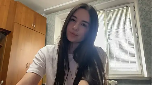 Snapshot of CarolineRu chatting on 05-25-26, 09:59 CarolineRu online show from 05-25-26, 09:59