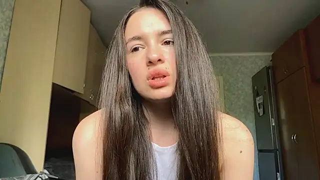 Snapshot of CarolineRu chatting on 05-29-26, 10:35 CarolineRu online show from 05-29-26, 10:35